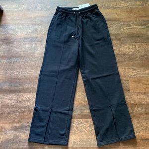 Abercrombie and Fitch NWT black sweatpants medium short